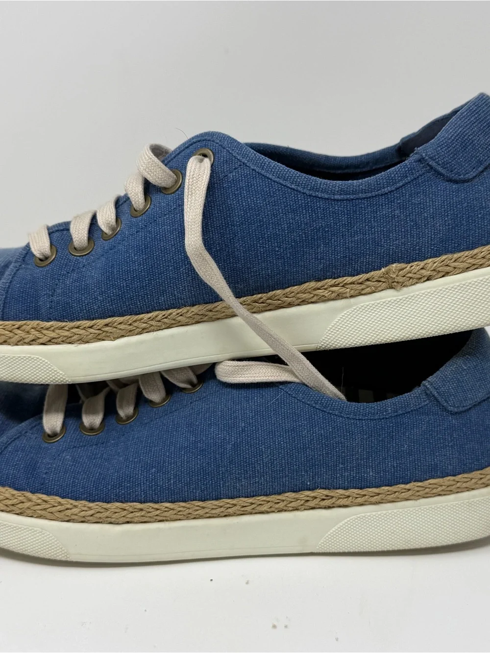 Vionic Hattie Women's Size 7 Blue Canvas Lace-Up Sneakers Nautical Beach Coastal